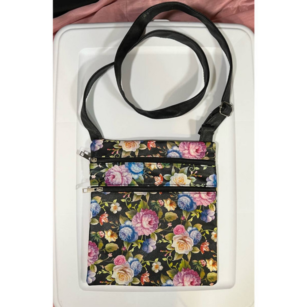Colorful Floral Crossbody Purse 3 zippered compartments Size 11 x 9.5 Vinyl